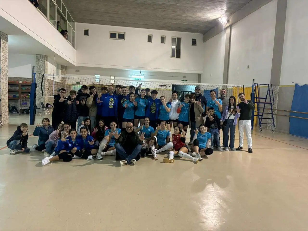 le ragazze della Frimarc Surbo che festeggiano la vittoria contro l'Ugento