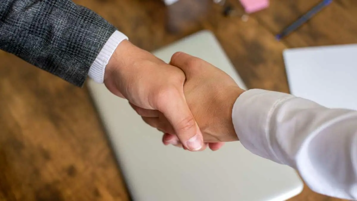 affare fatto accordo deal