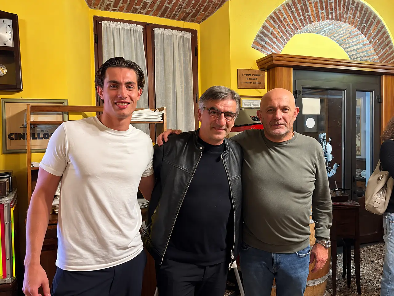 Juric in mezzo a Davide e Andrea Villa
