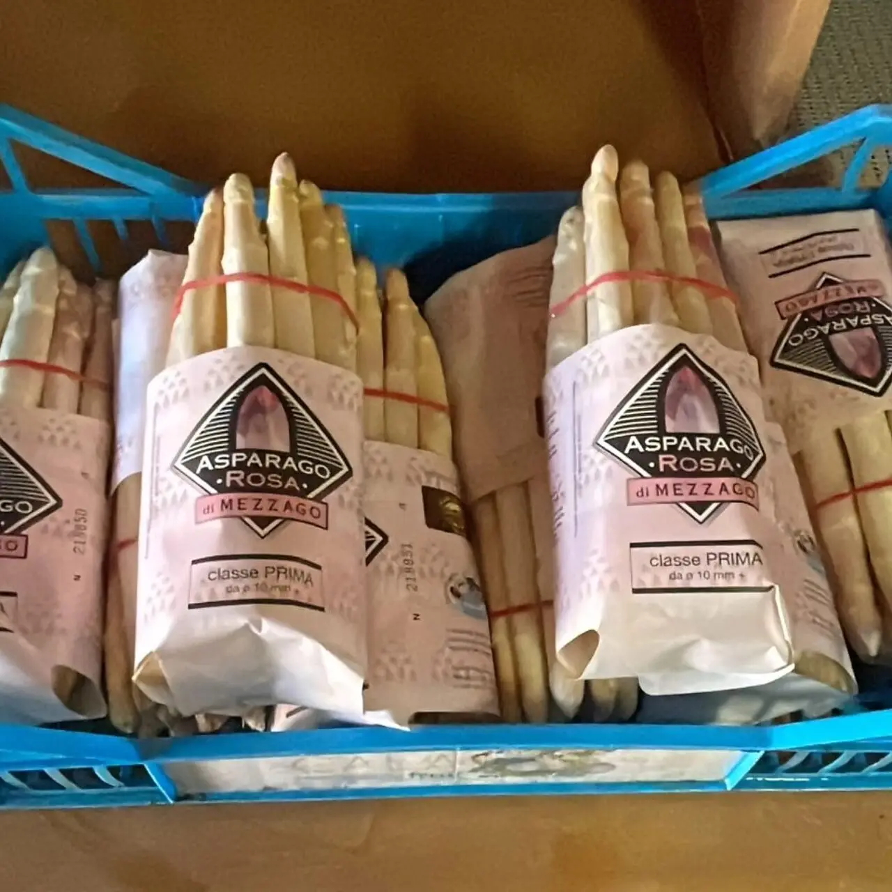 Gli asparagi rosa di Mezzago
