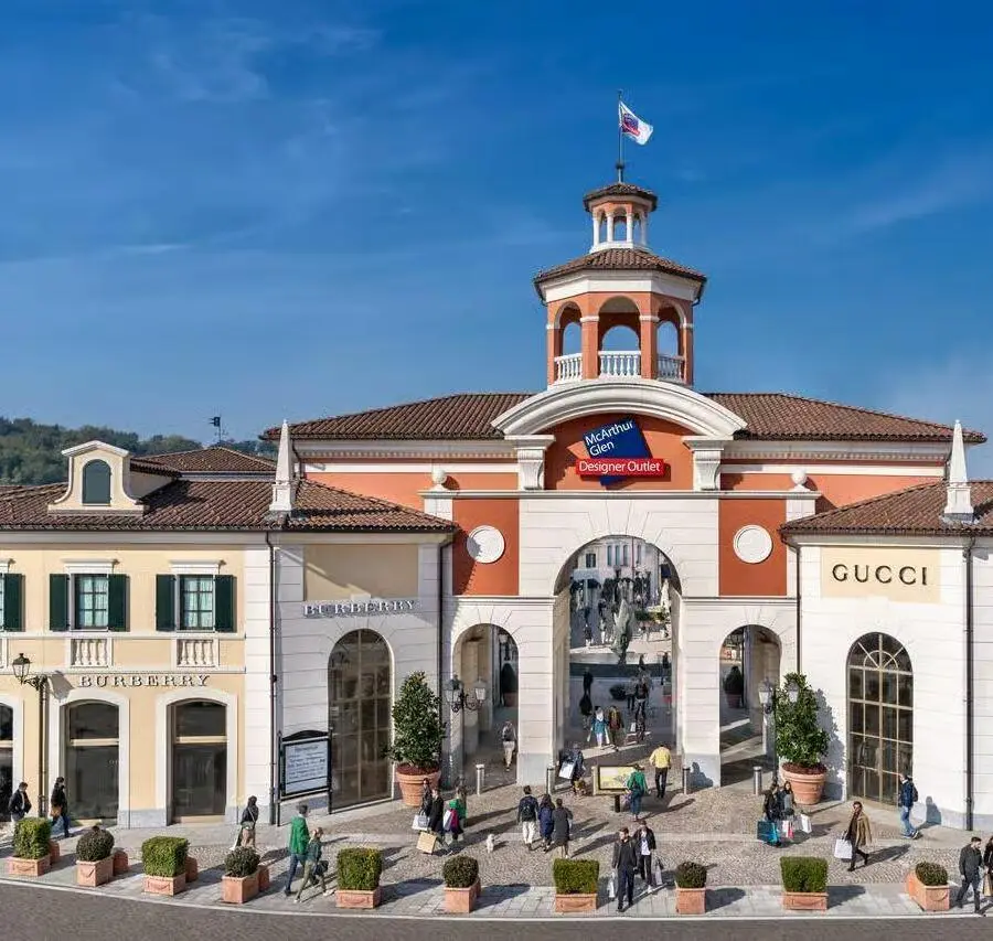 Outlet Serravalle