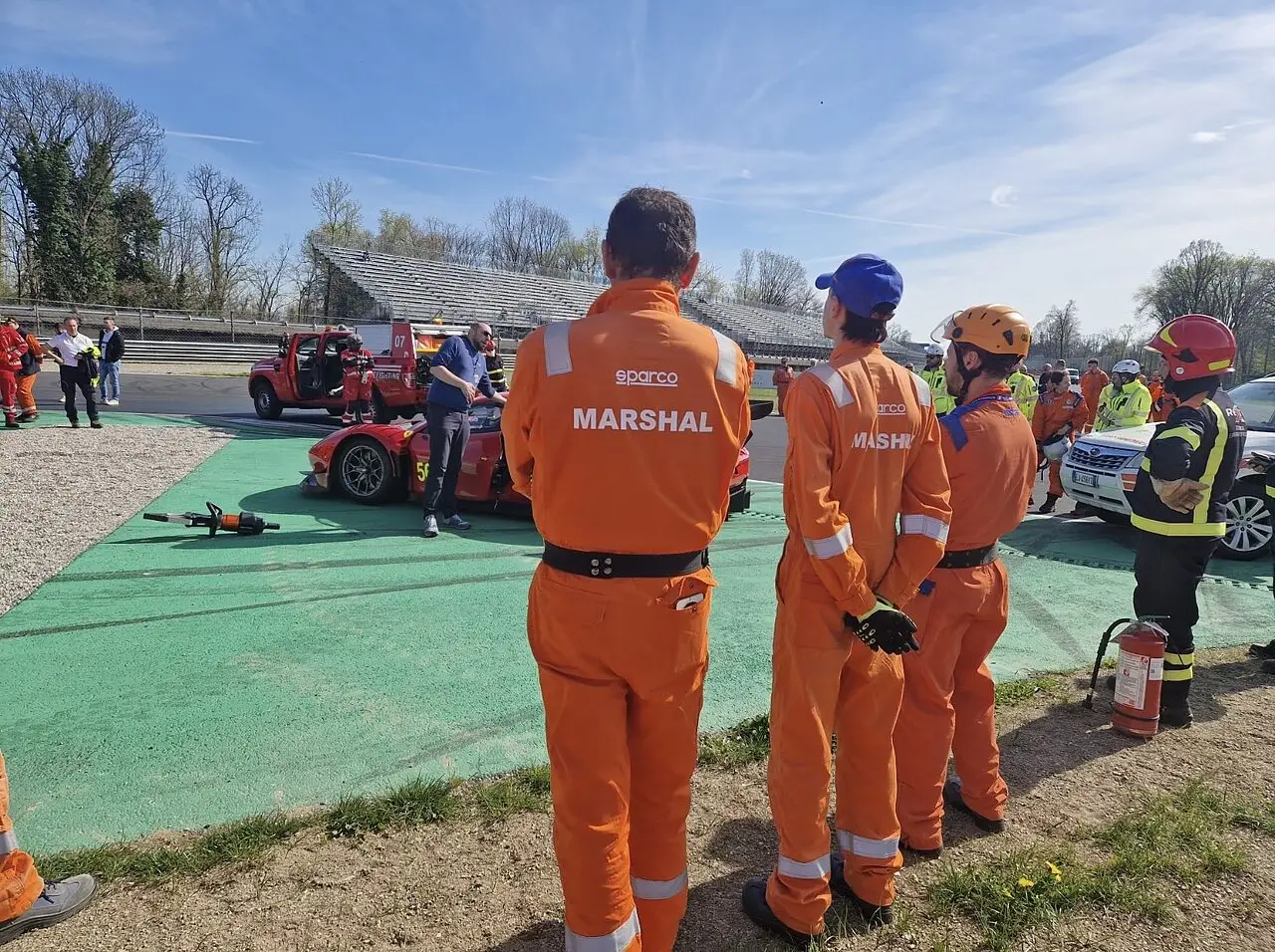 Una foto delle operazioni in pista