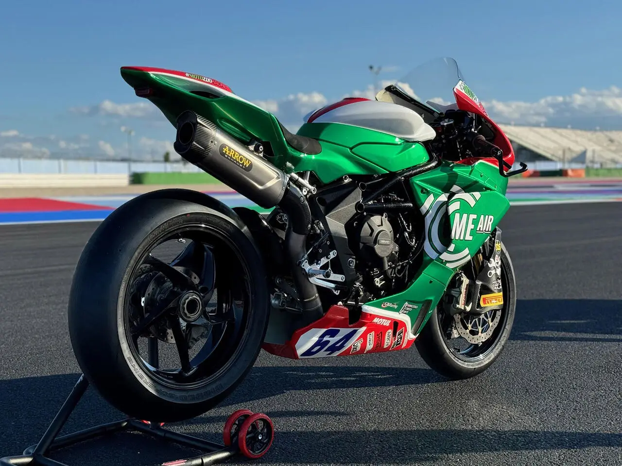 La livrea tricolore di Motozoo