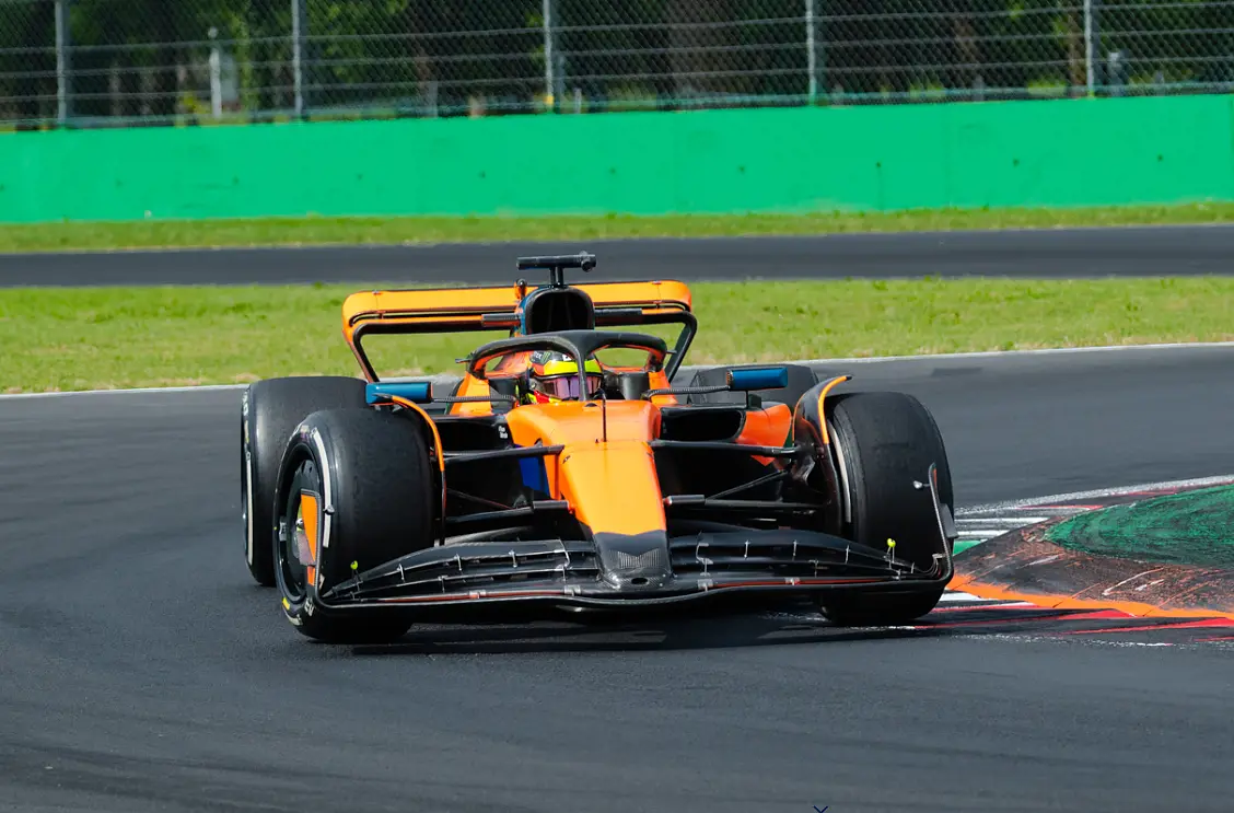 Fornaroli durante un passaggio alla prima variante di Monza