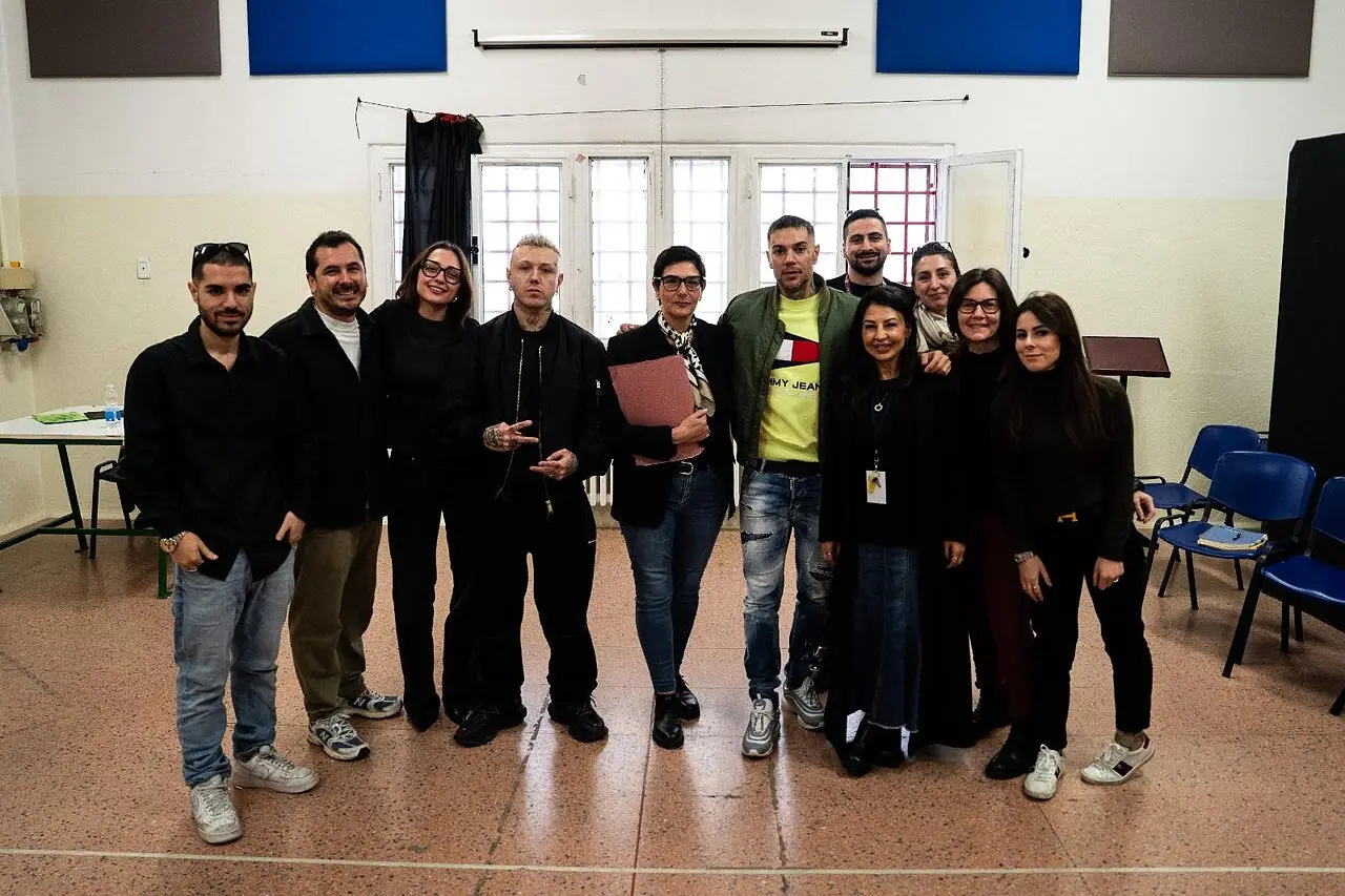 Lazza ed Emis Killa al carcere di Monza