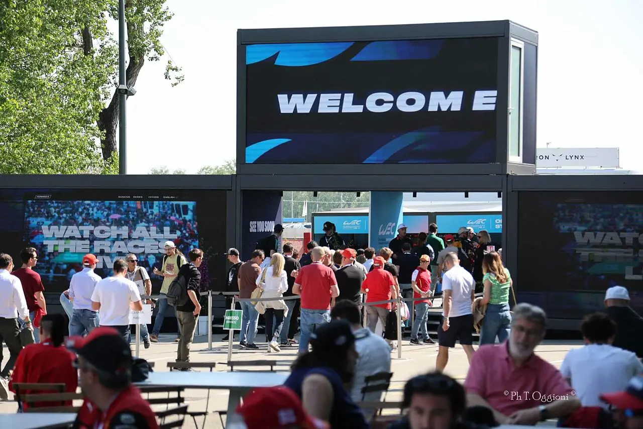 L'ingresso del circuito di Imola