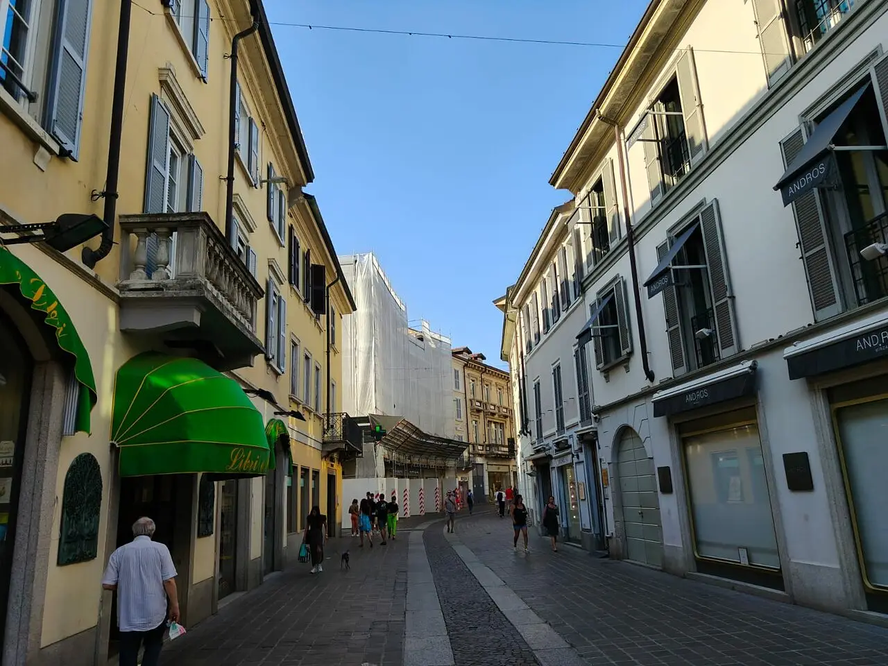 Negozi in centro Monza
