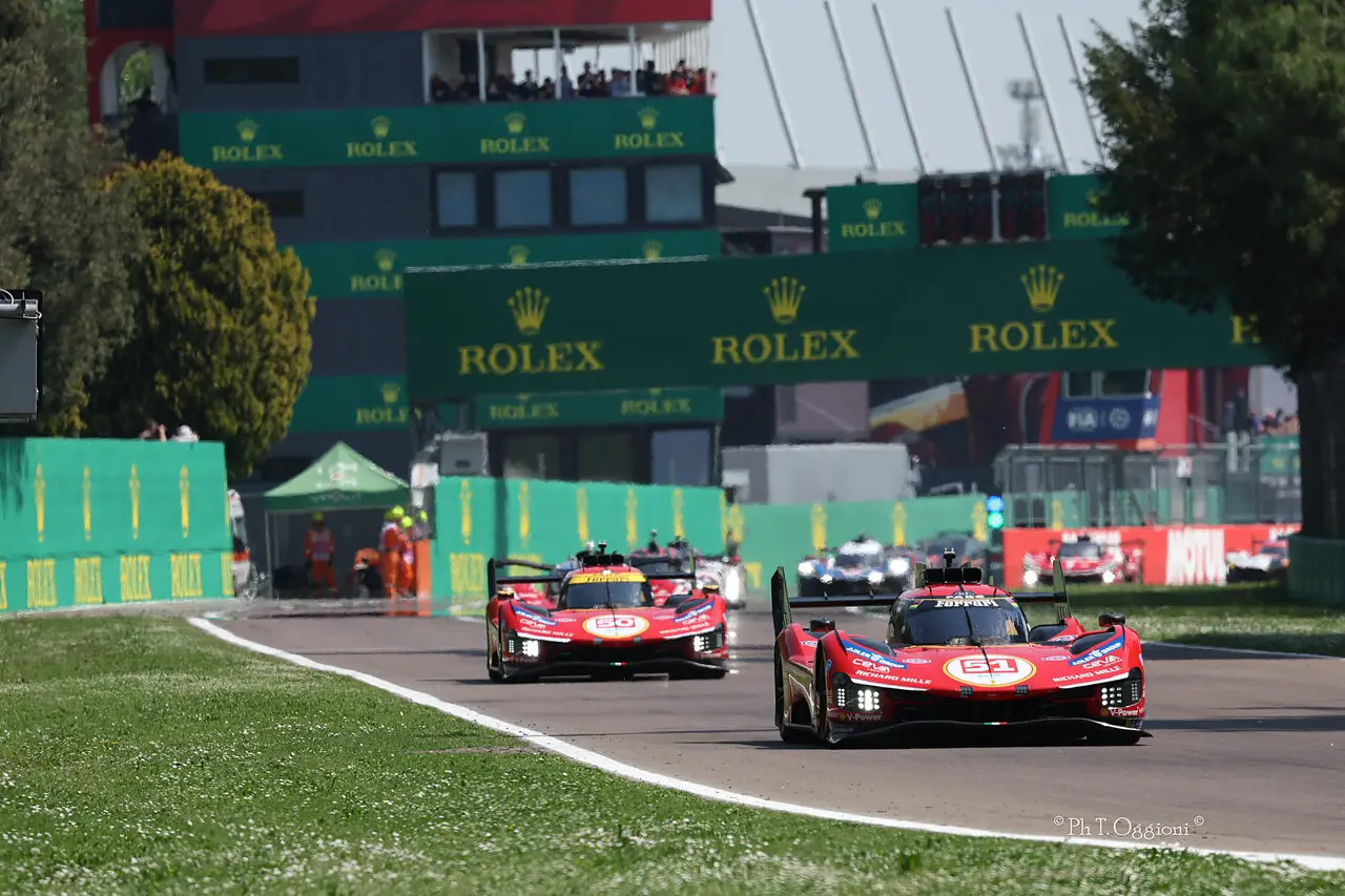 Le Ferrari in azione a Imola quest'anno