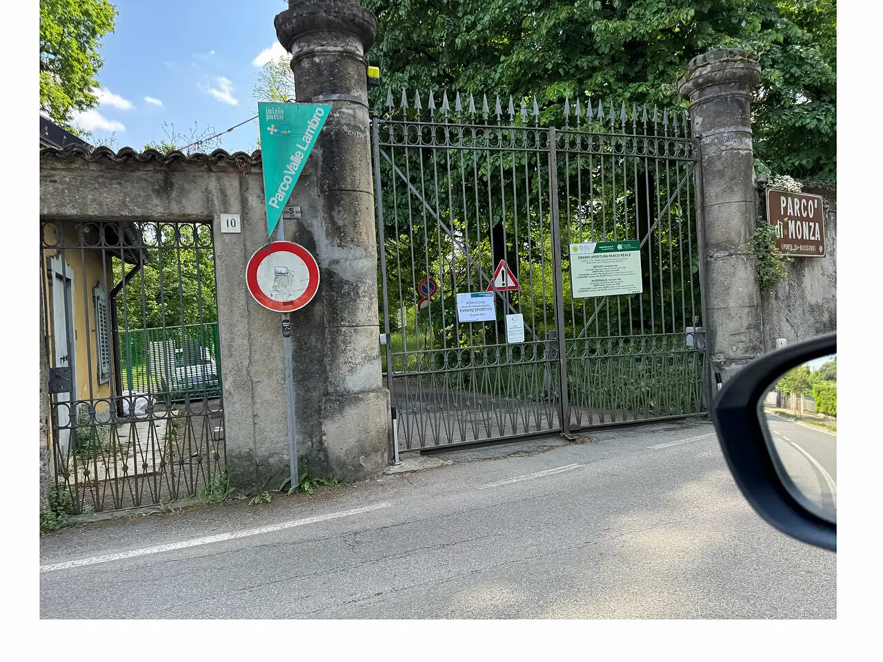 L'ingresso di Biassono chiuso al pubblico