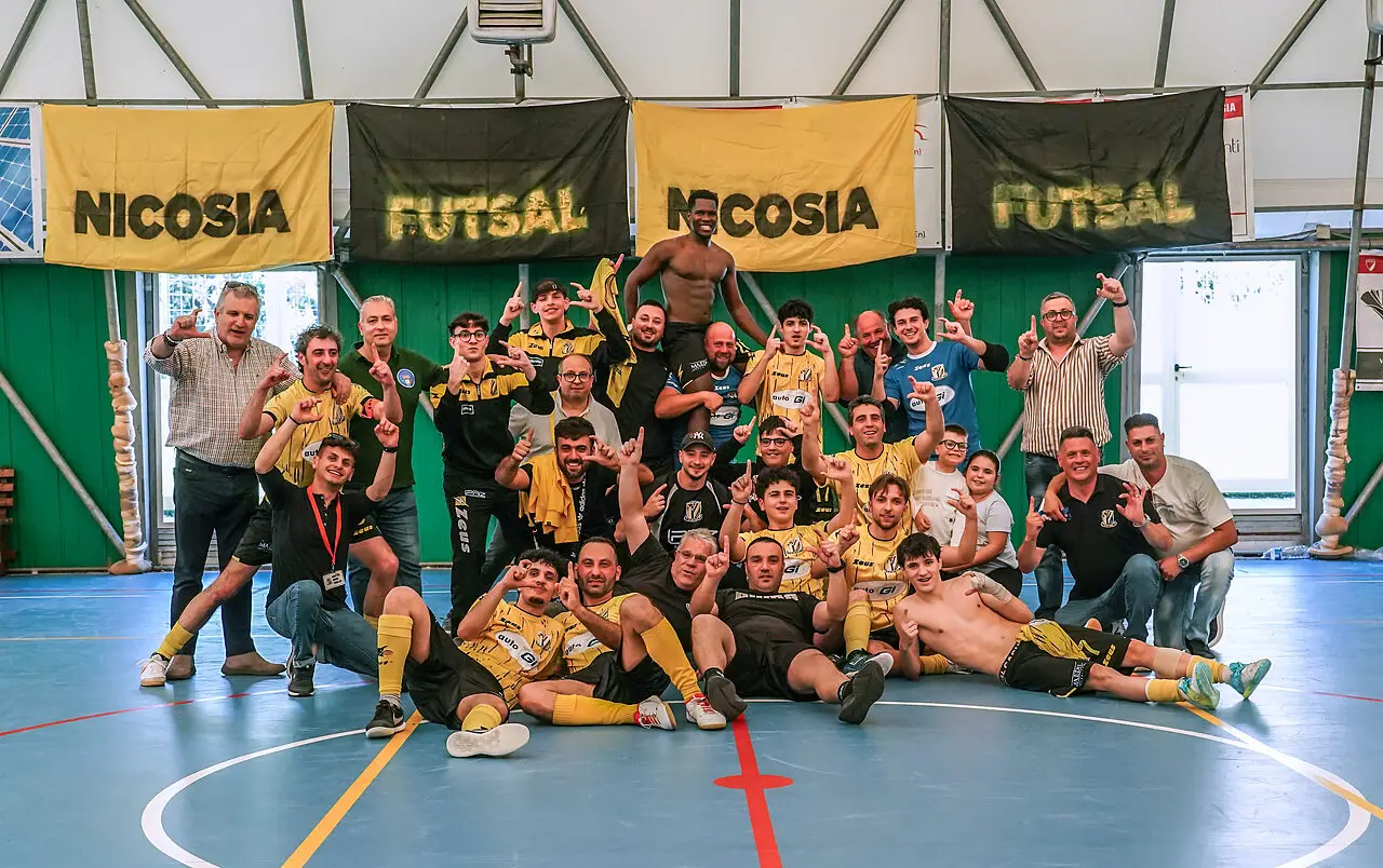 Il Nicosia Futsal esulta per la Promozione in Serie C1