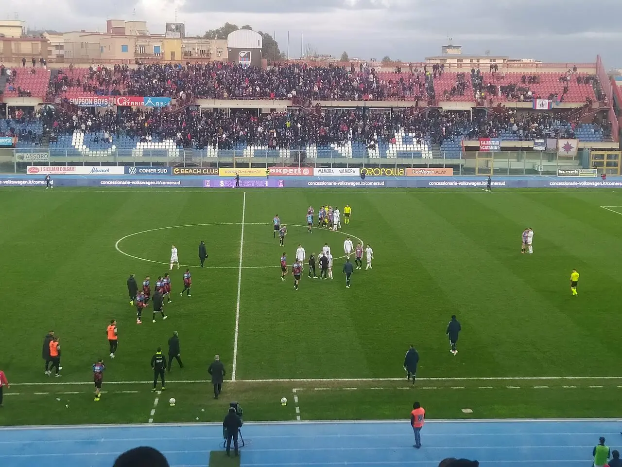 Catania-Cosenza 2-0