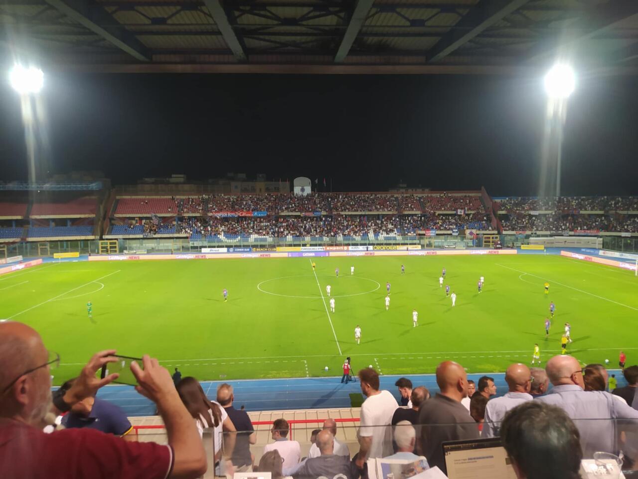 Il Catania vince contro il Foggia 6-0