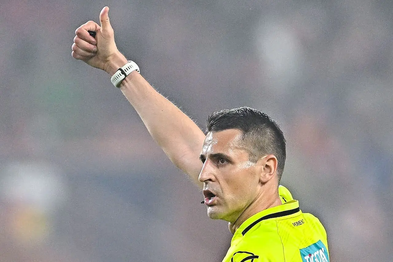 Perenzoni, arbitro italiano