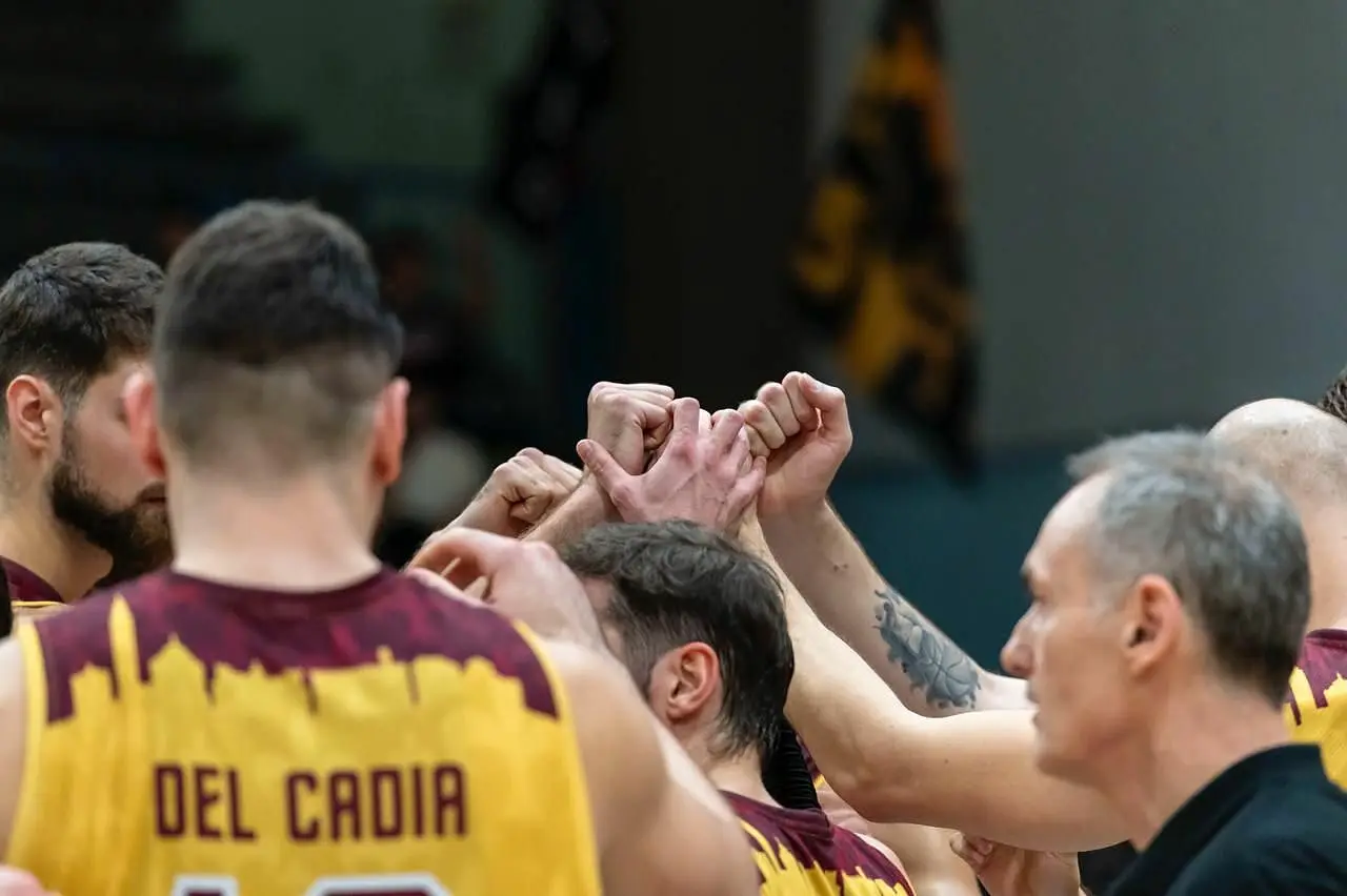 La JuVi lotta, ma la volata finale premia Rieti