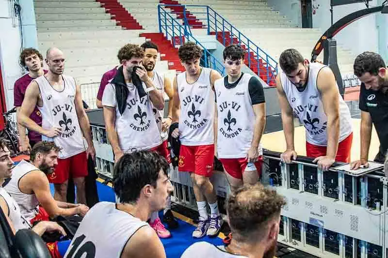 JuVi-Urania, la rivincita di pre-season al PalaRadi termina 76-82