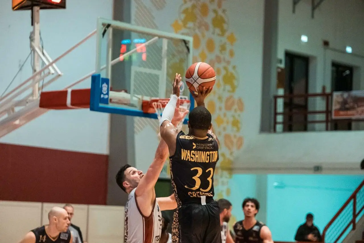 La JuVi lotta, ma Nardò tiene viva la serie: ora è 2-1