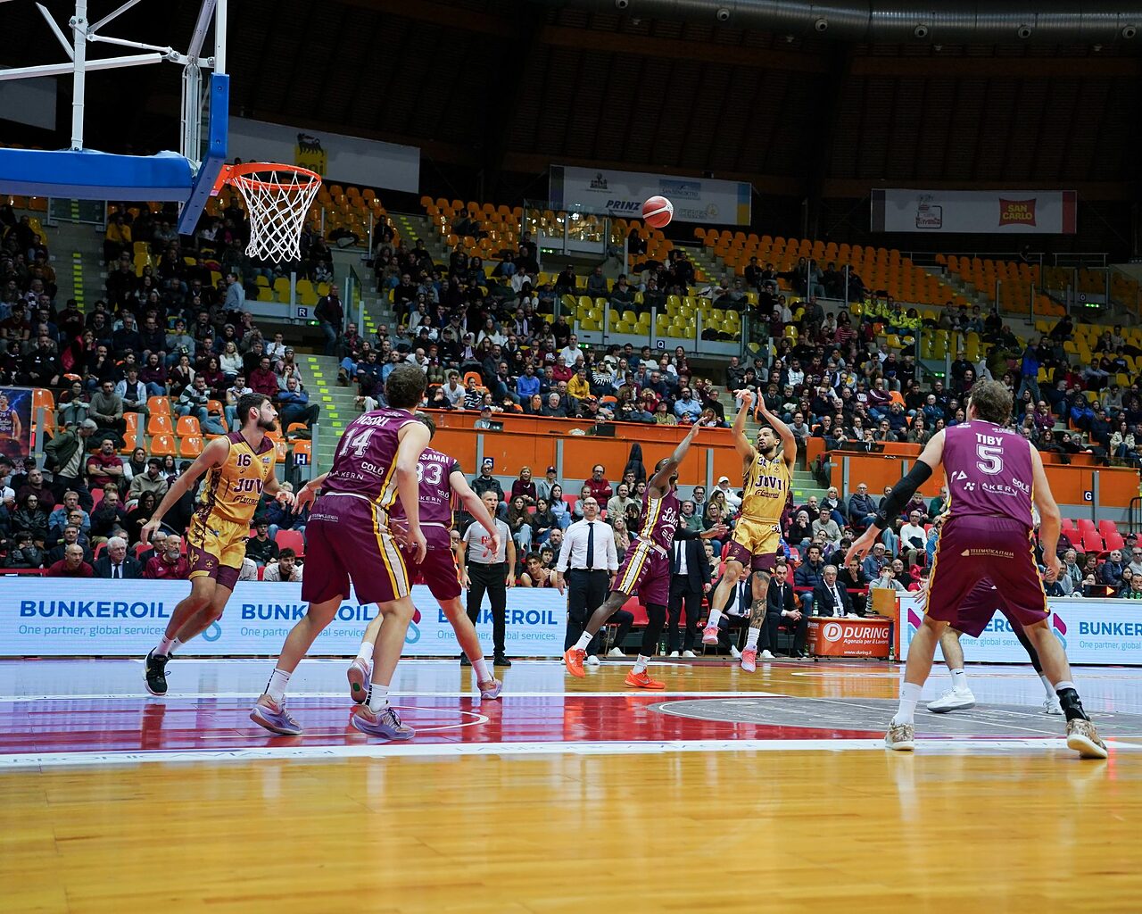 La JuVi parte bene, Livorno accelera nella ripresa