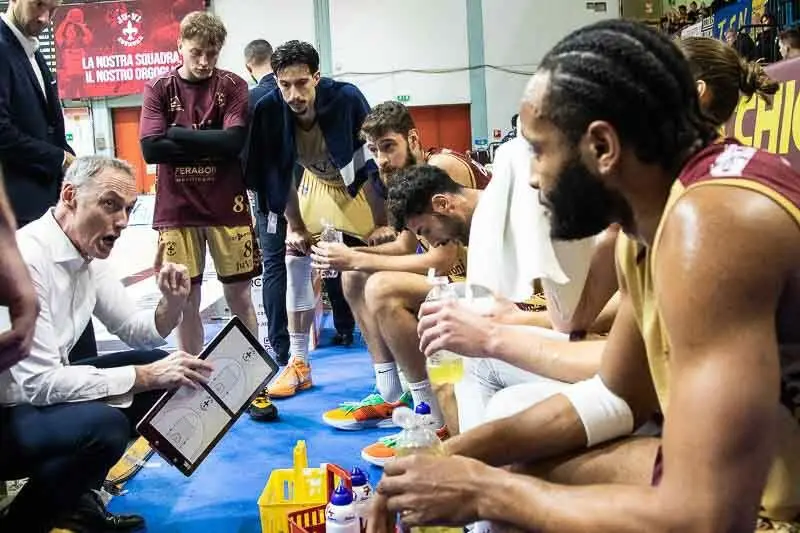 La JuVi conduce dall'inizio alla fine: prestazione corale convincente