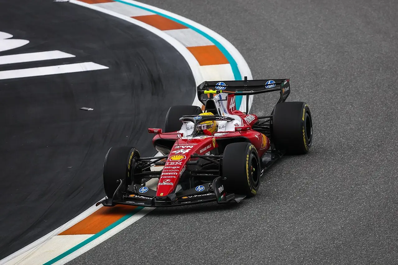 Ferrari, Hamilton nel mirino di Schumacher: è già tempo di cambiare?