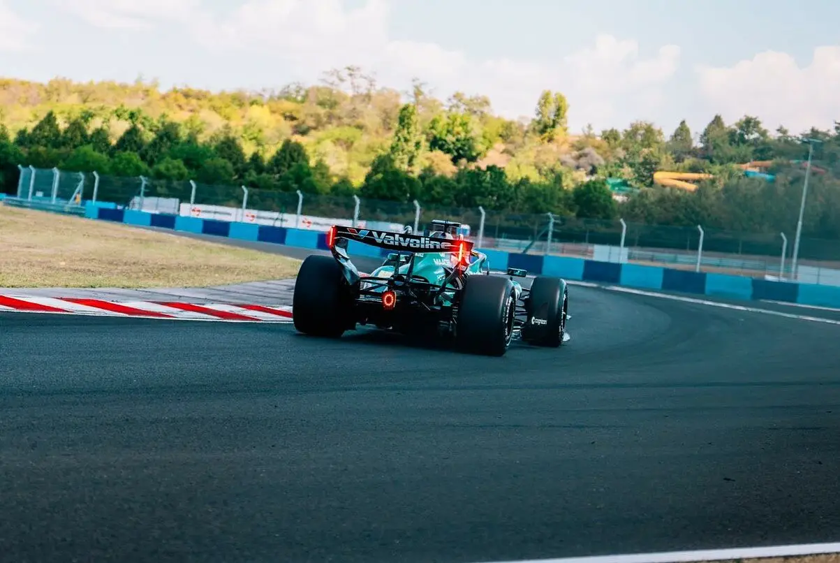 Aston Martin AMR26-B Ungheria
