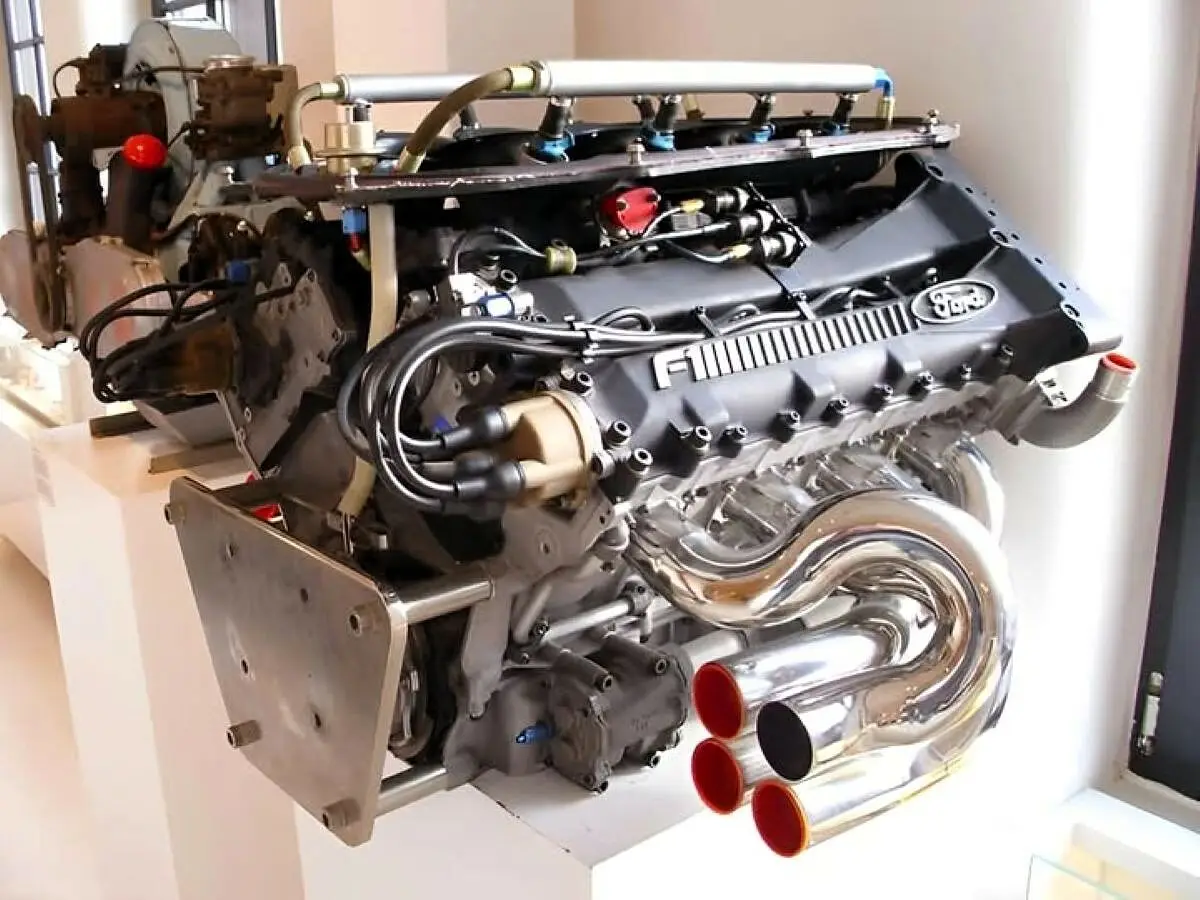 Motore Ford Cosworth V8