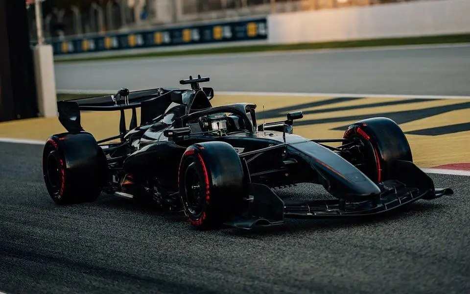 Aston Martin AMR26