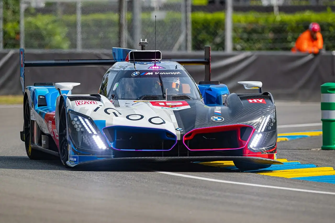 BMW WRT - crediti 24 heures du Mans