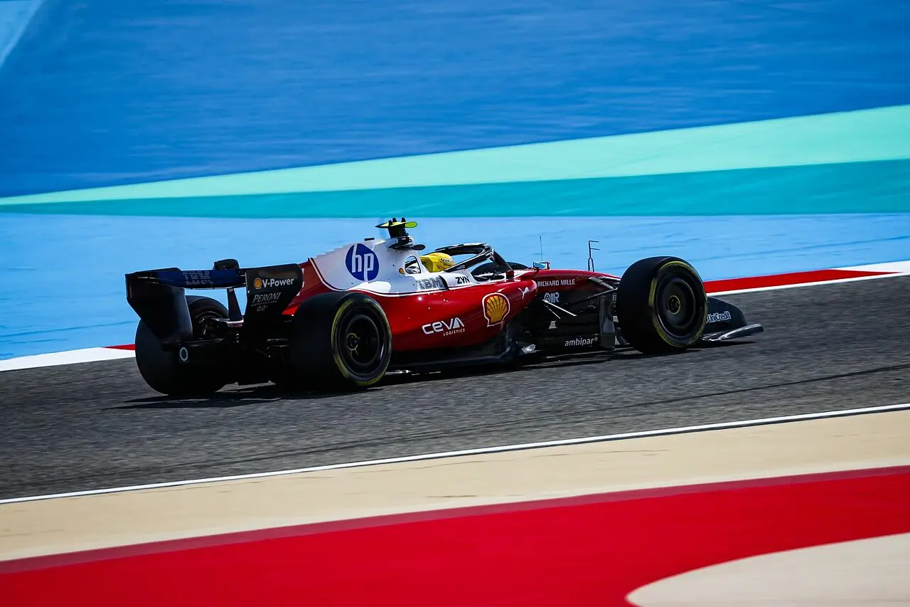 Lewis Hamilton: perché il paddock scommette sul suo riscatto