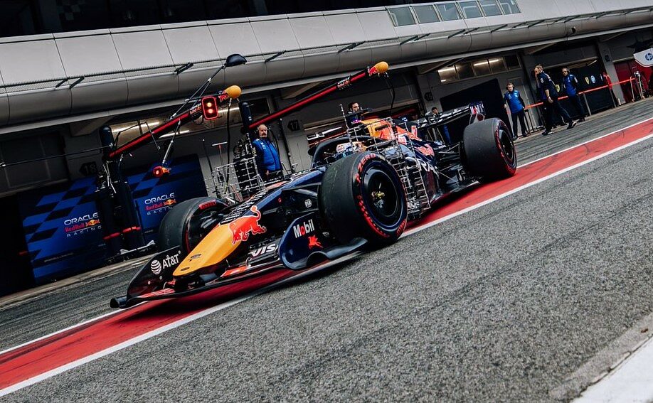 Red Bull RB22 Test Barcellona