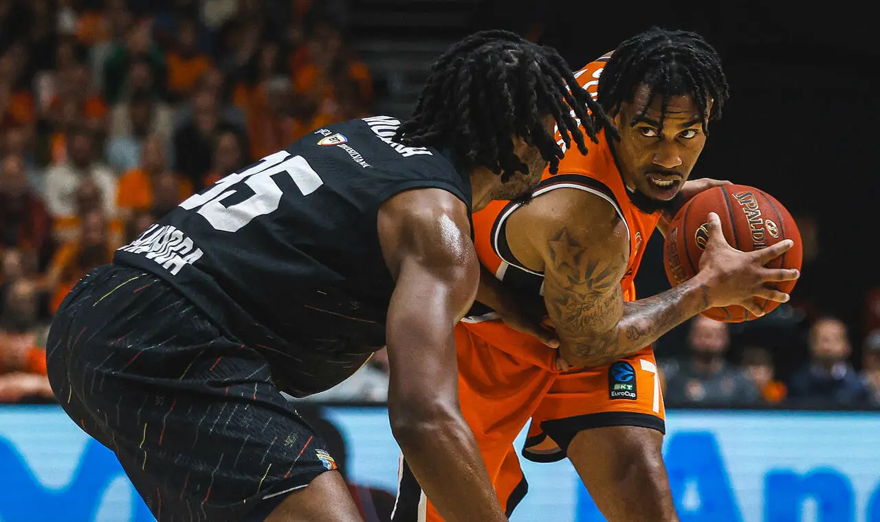 Chris Jones, da Valencia all'Hapoel