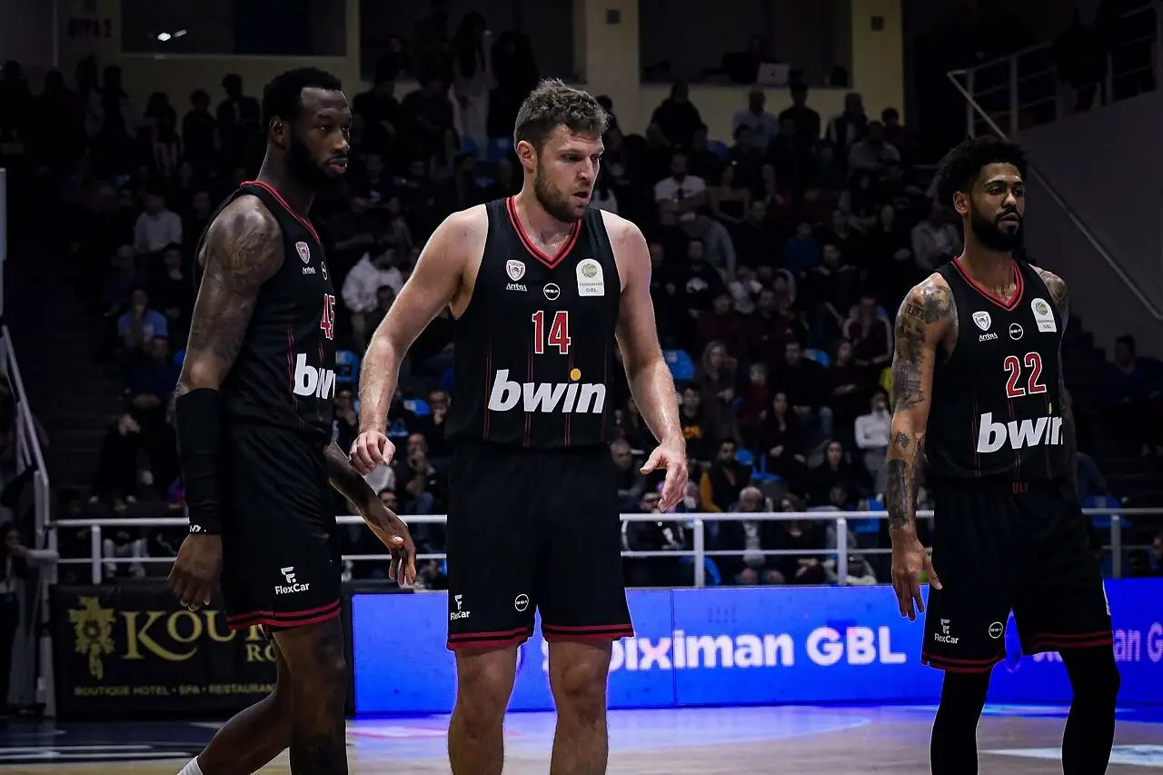 Recap campionati esteri: ancora imbattuto l’Olympiacos