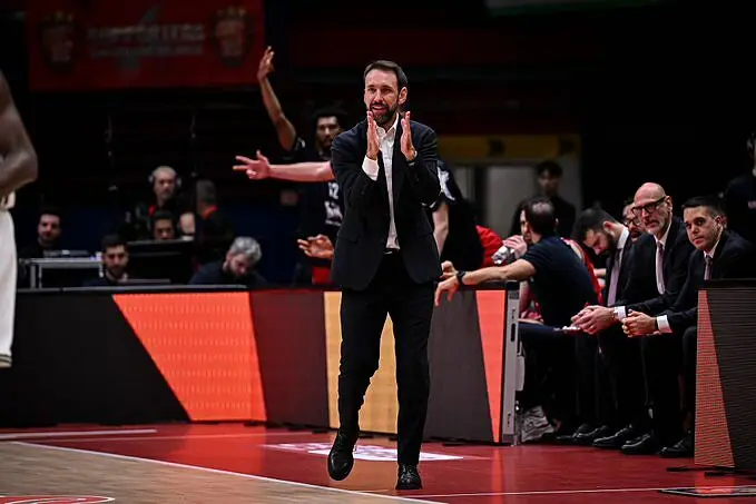 Peppe Poeta, la sua Milano si diverte e vola