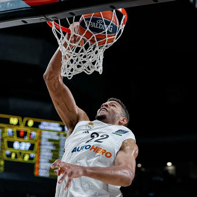 Walter Tavares