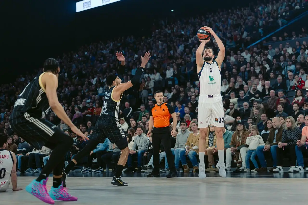 L'Olimpia Milano super l'Asvel a Lione