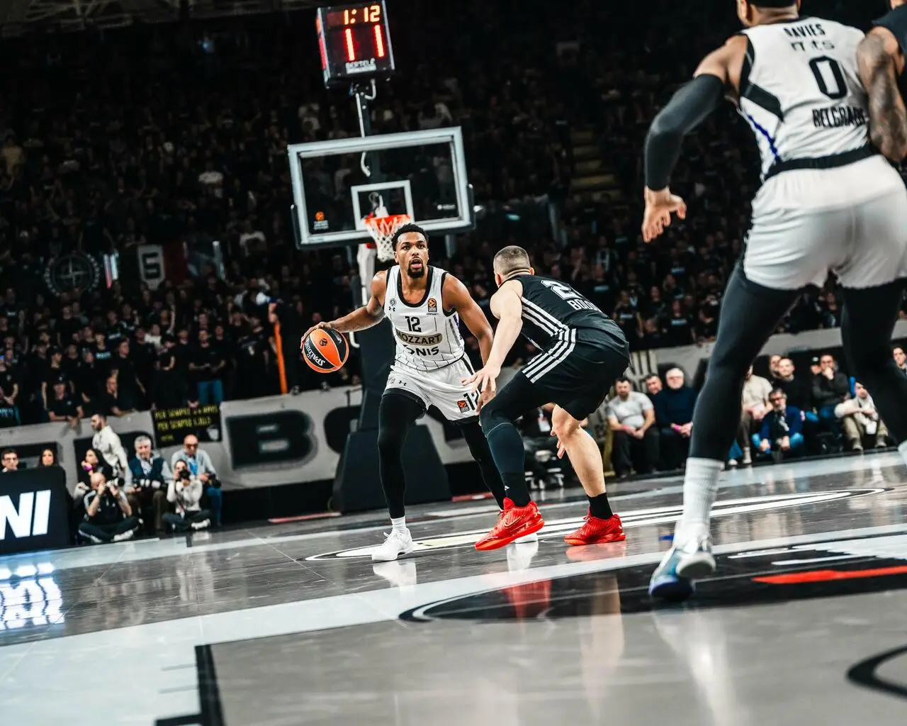 Sterling brown contro Grazulis