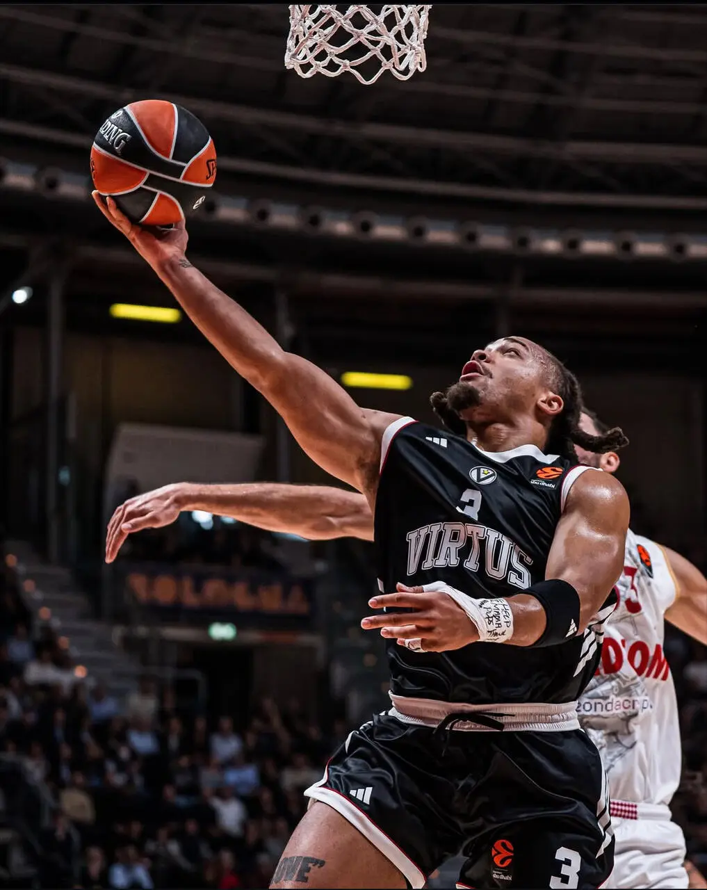 Carsen Edwards vs Monaco