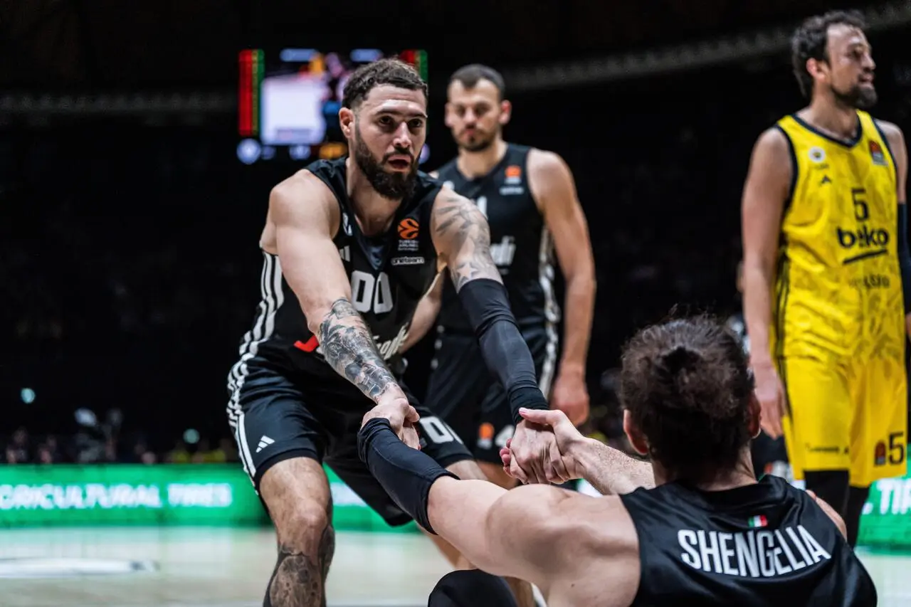 Cordinier aiuta Shengelia a rialzarsi