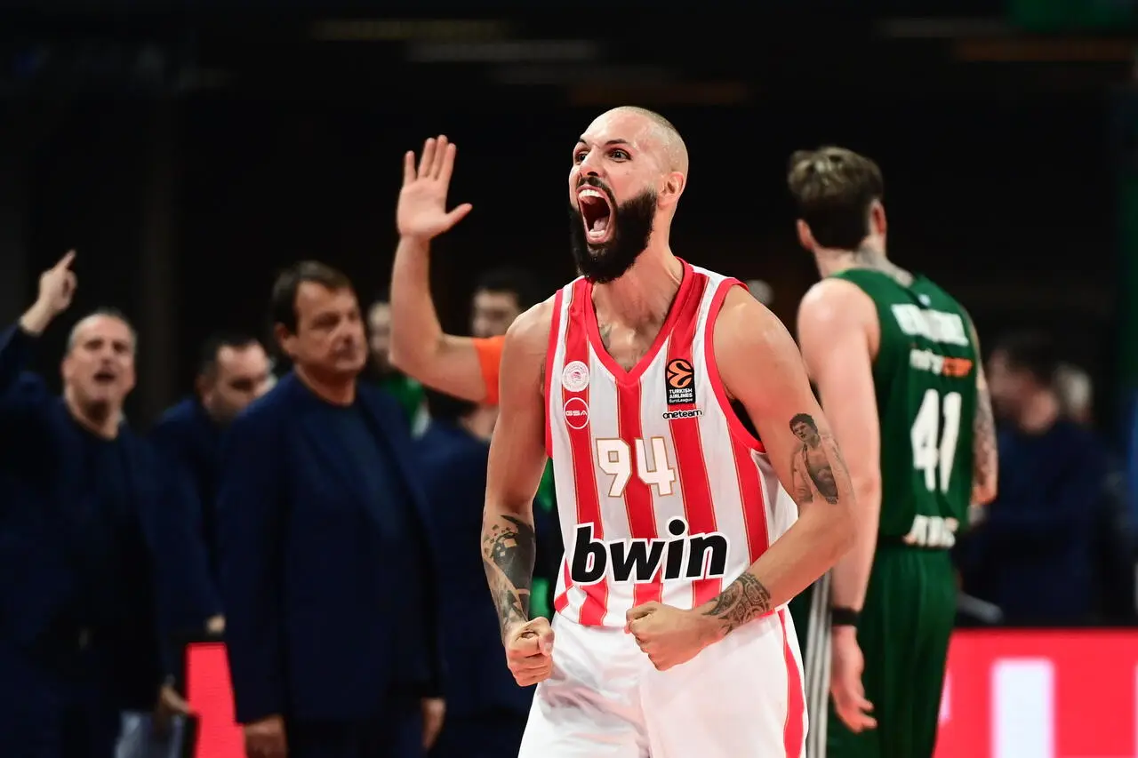 Evan Fournier, Olympiacos