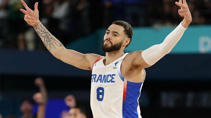 Cordinier con la maglia della Francia