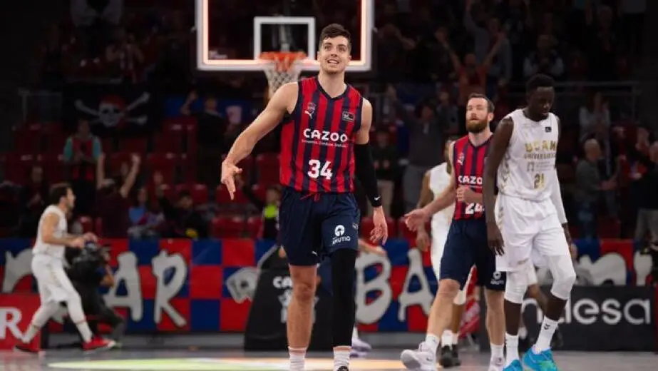 Hommes festeggia in maglia Baskonia