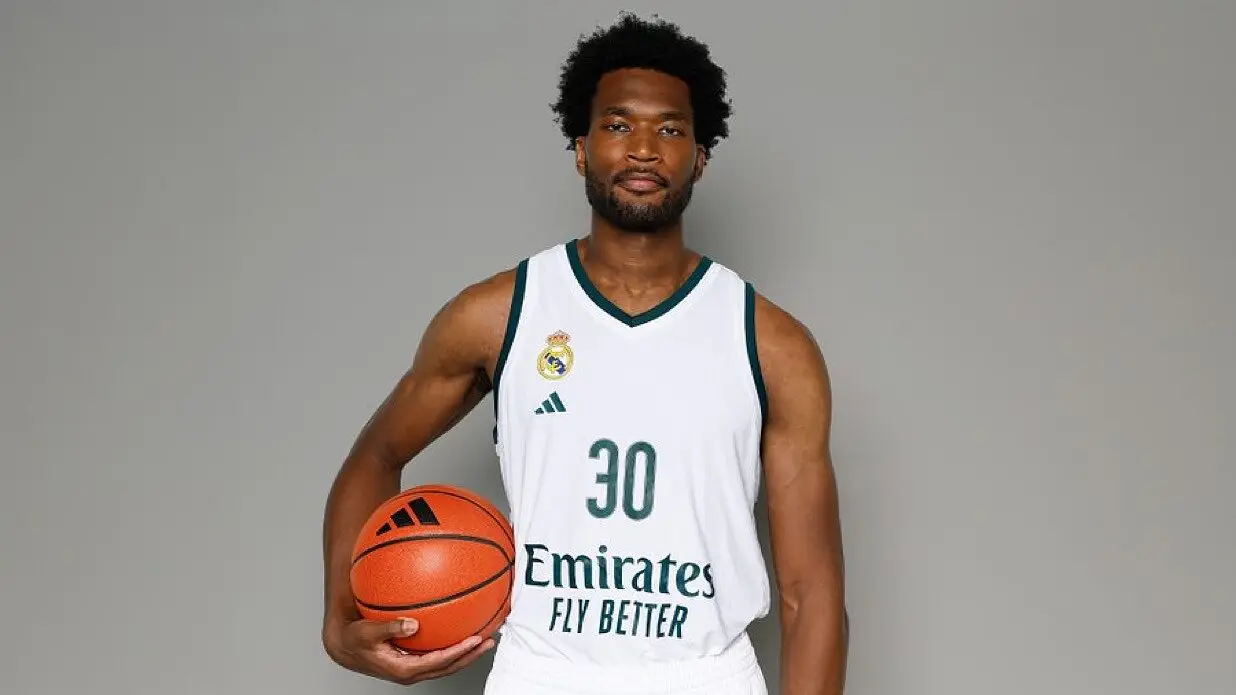 Damian Jones al Real Madrid