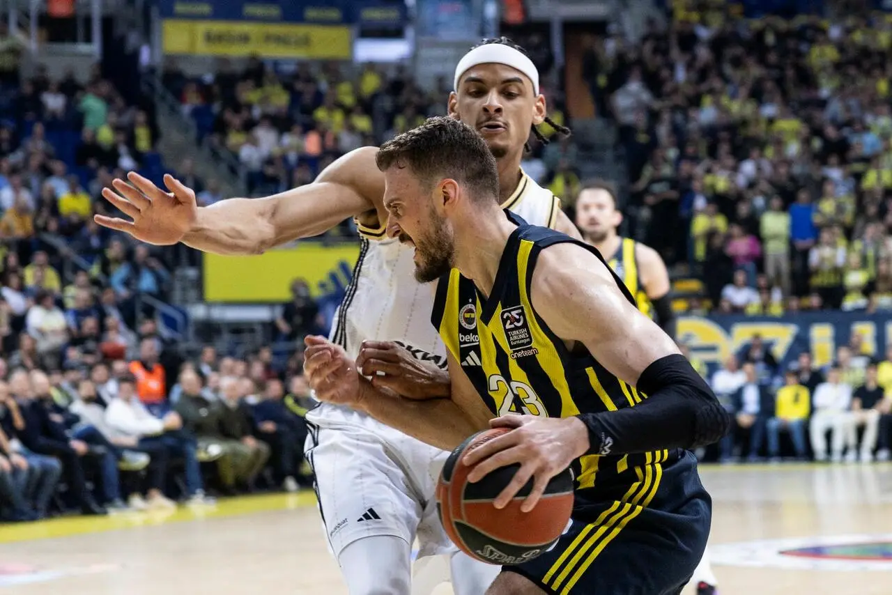 Round 29: vittorie interne per Fenerbahce e Alba Berlino
