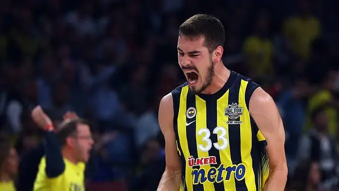 Nikola Kalinic lascia il basket