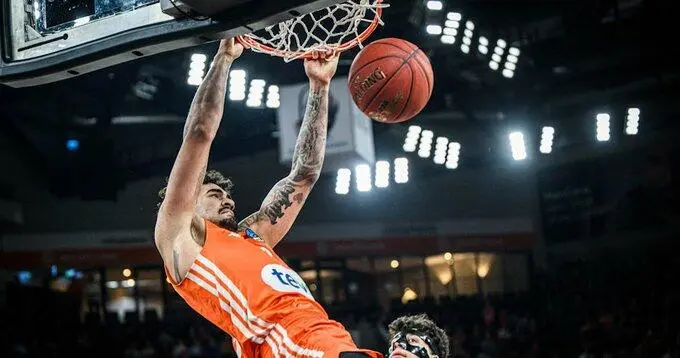 Marcio Santos schiaccia in maglia ULM