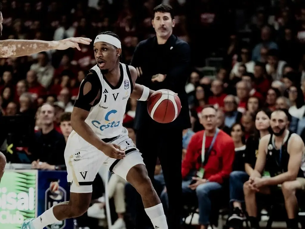 Alex Mumbrù alla guida della sua Virtus