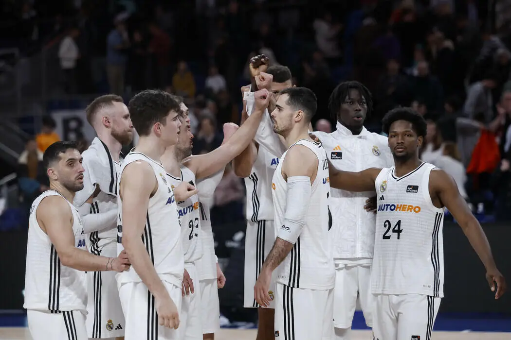 Real Madrid, che fatica con Murcia