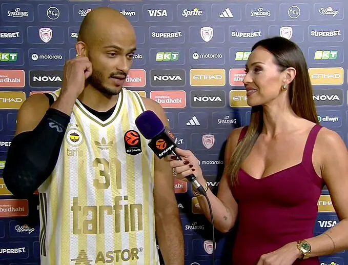 Shavon Shields, ancora una volta splendido in maglia Fener