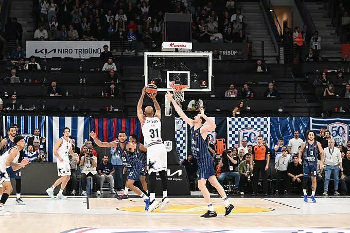 Shields tira difeso da Osmani