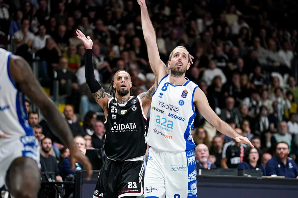 Daniel Hackett in azione con la Virtus