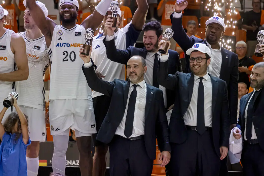 Chus Mateo, sesto trionfo sulla panchina del Real